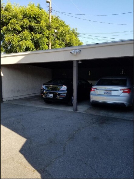 Carport for 2 Spaces - 210 S Bushnell Ave