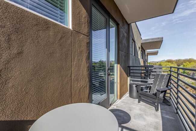 Building Photo - 6249 E Pinnacle Vista Dr