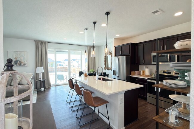 Building Photo - 965 N Waterloo Ct