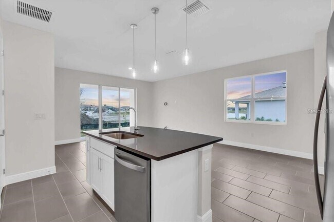 Building Photo - 9258 Gulf Hvn Dr