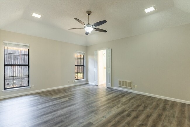 Building Photo - 5201 Rustle Leaf Dr