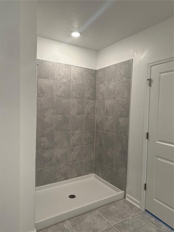 Building Photo - 355 Loch Ct