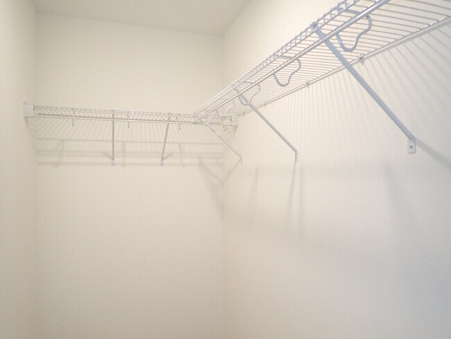 Building Photo - SEMINOLE WOODS