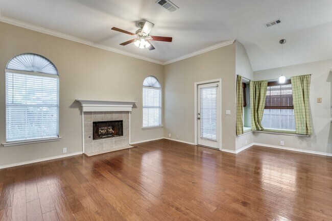 Building Photo - Stunning 3-Bedroom Home in the Champion Streets of Valley Ranch