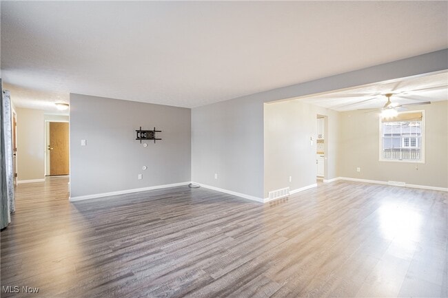 Building Photo - 472 Gresham Dr