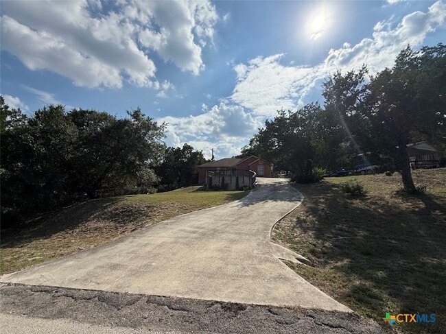 Building Photo - 221 N Scenic Loop