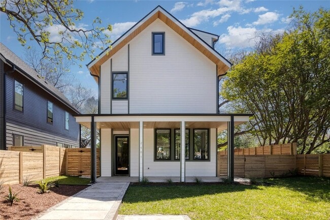 Building Photo - 2401 Willow St