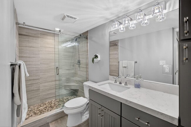 Building Photo - 4200 N Ocean Dr