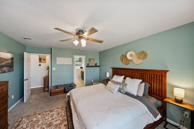 Building Photo - 11947 Sunshine Park Dr N