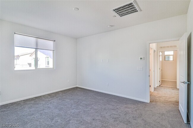 Building Photo - 9220 Far Side Ave