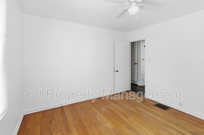 Building Photo - 208 Arcadia Dr