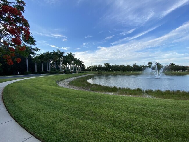 Building Photo - 1810 Florida Club Cir