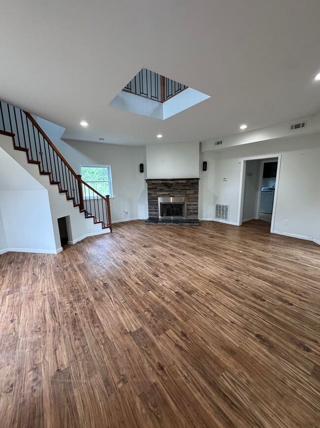 Building Photo - 2 Bed 1 Bath home in the country