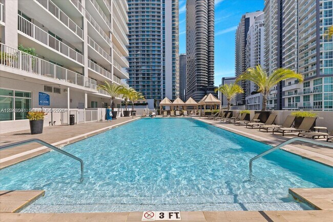 Building Photo - 1250 S Miami Ave