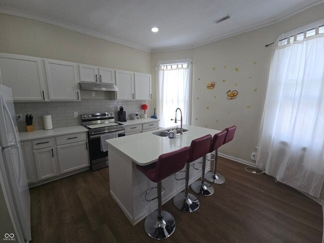 Building Photo - 1728 N Delaware St