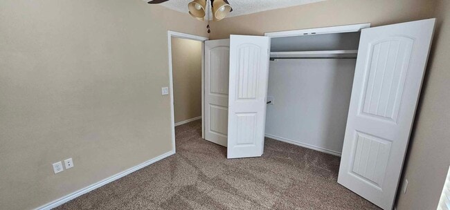 Building Photo - Beautiful 4 bedroom, 2 bath home for rent