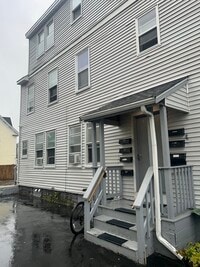 Building Photo - 9 Cedar St