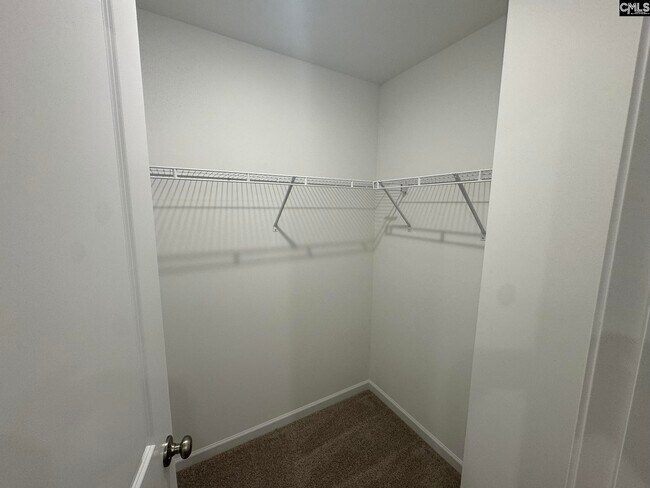 Building Photo - 2036 Armada Rd