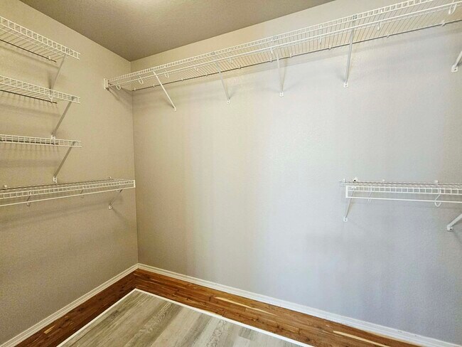 Building Photo - 6834 Cool Spring Way