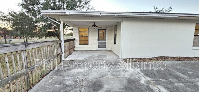 Building Photo - 406 Whitewing Cir