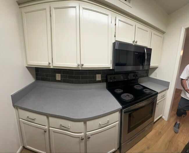 Building Photo - 2118 Acklen Ave