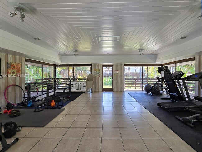 Building Photo - 7487 SW 82nd St