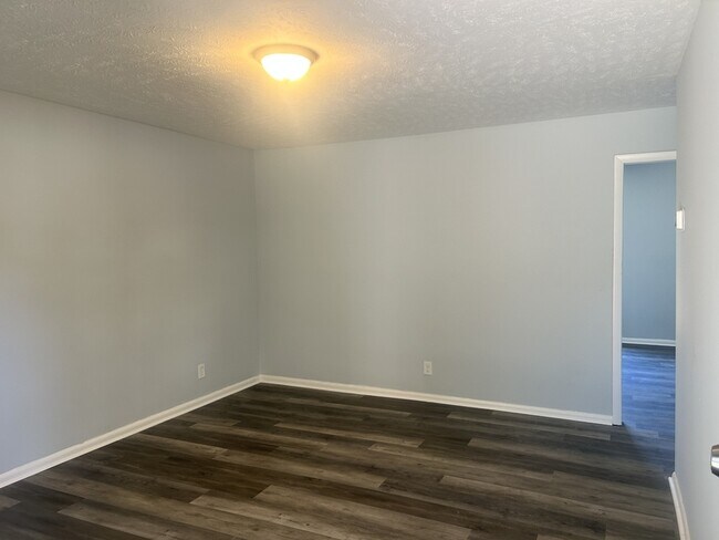 Building Photo - 6311 Glenlea Cir