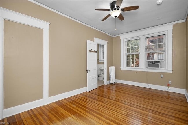 Building Photo - 600 W Olney Rd