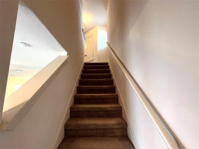 Building Photo - 801 Alamo Plaza Dr