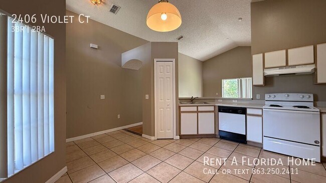 Building Photo - 2406 Violet Ct