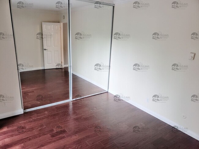 Building Photo - 1 Bedroom Just Minutes to Beach in Oceansi...