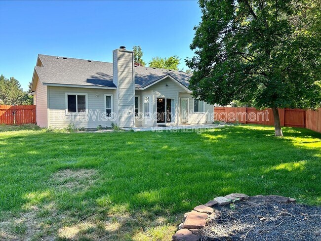 Building Photo - 690 W Konavle Ct