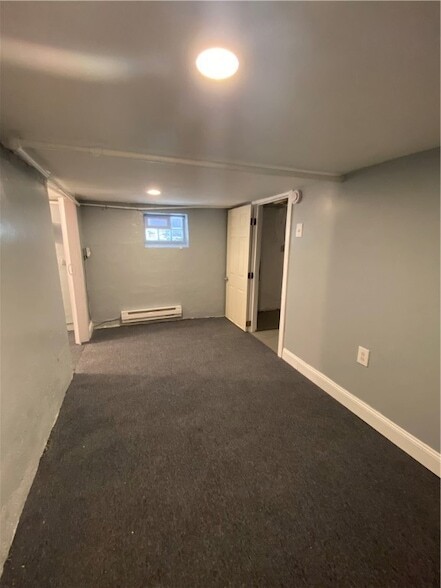 Building Photo - 908 North Ave