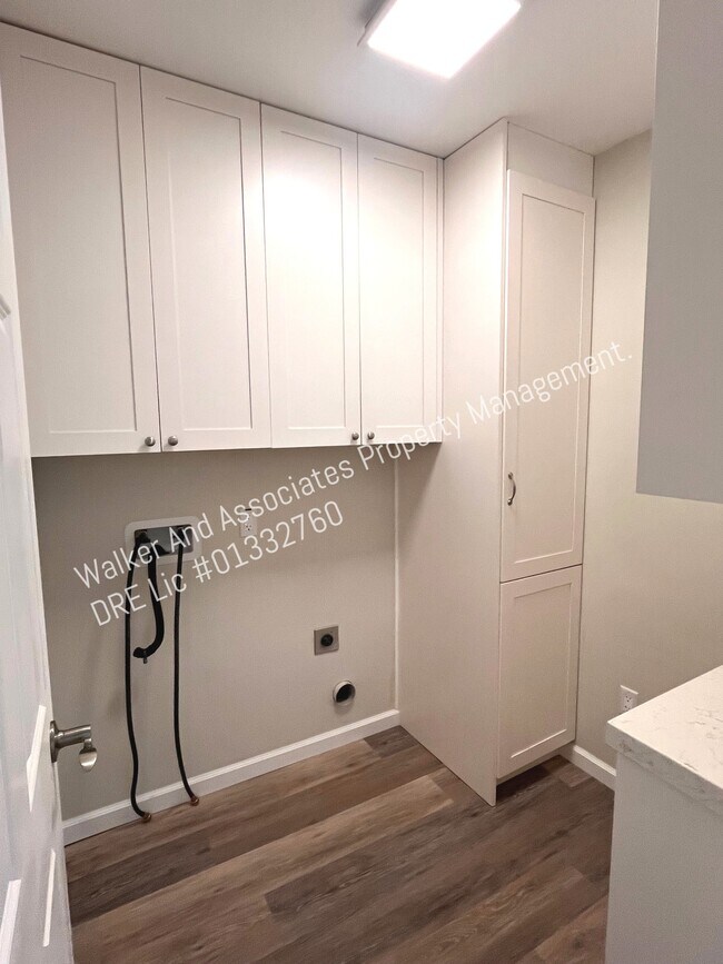 Building Photo - 1506 Jeffrey Ct