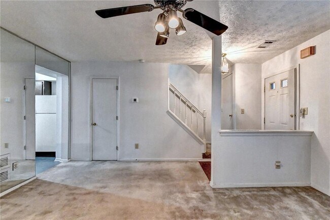 Building Photo - 3241 Shadow Walk Ln