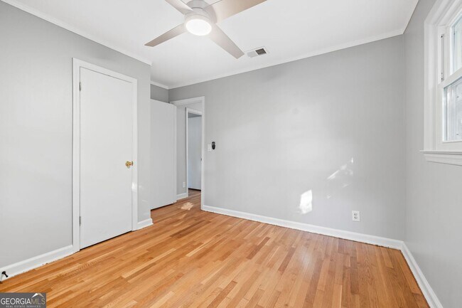 Building Photo - 4041 Fincher Dr