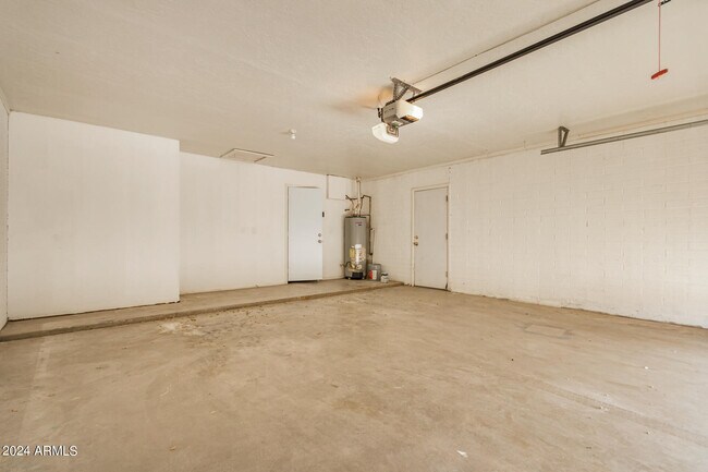 Building Photo - 6319 N 83rd Pl
