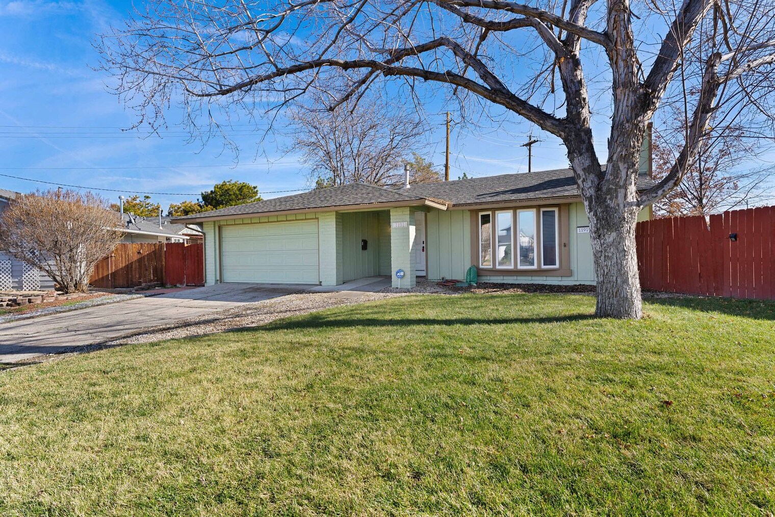 Building Photo - 1191 Los Amigos Dr