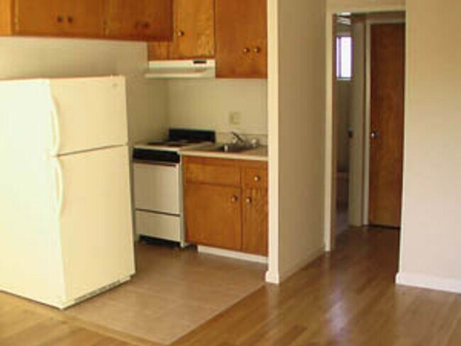 Building Photo - 38th & Shafter Apartments