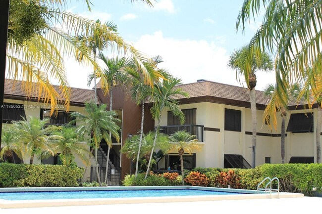 Building Photo - 7925 SW 86th St