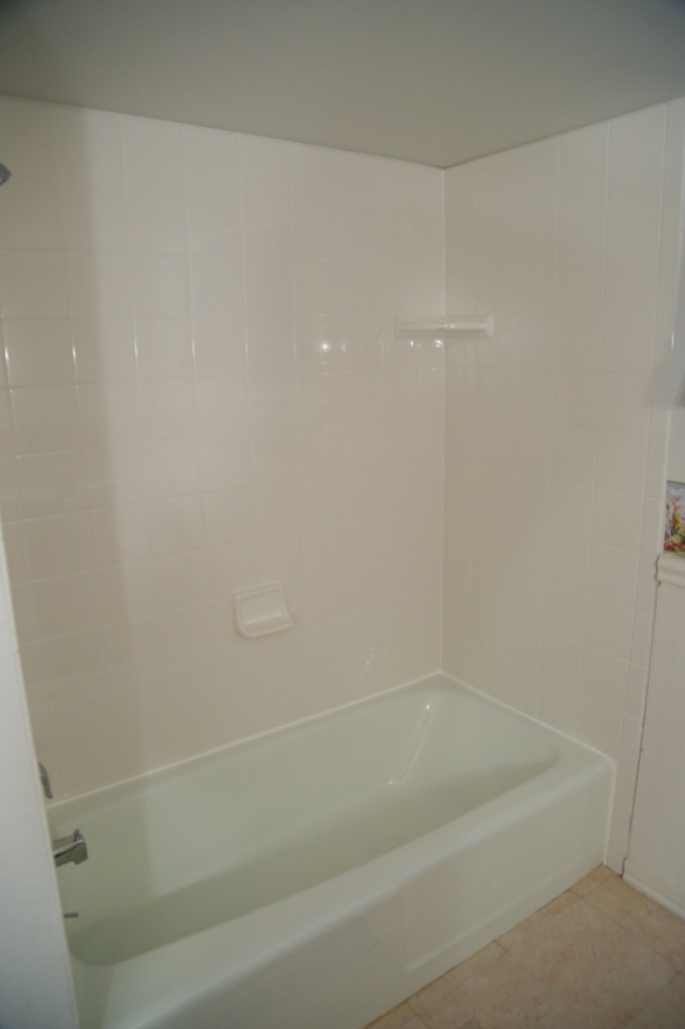Tiled Tub/Shower - 5509 W 13600 N