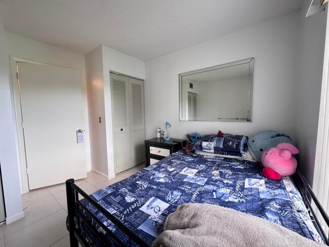 Building Photo - 3676 Alder Dr