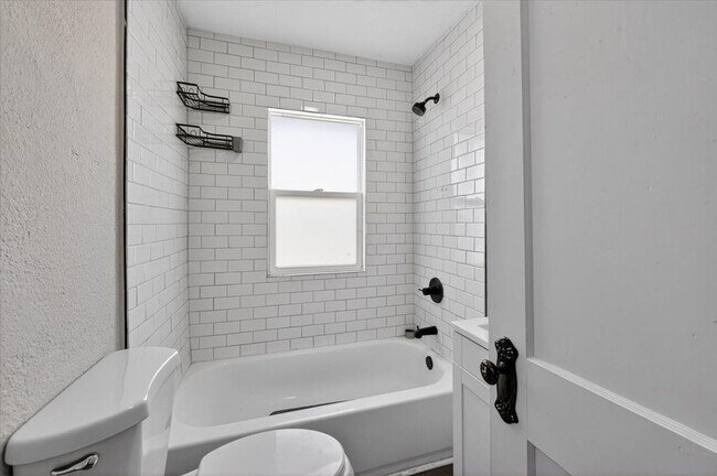 Building Photo - 3534 Doctor M.L.K. Jr St