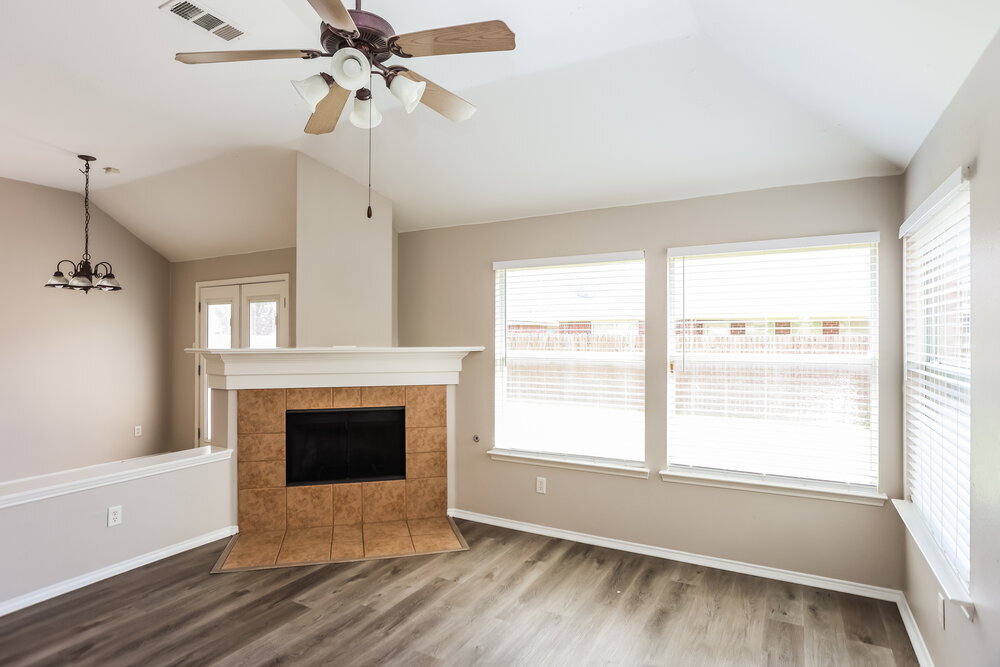 Building Photo - 9113 Nightingale Dr