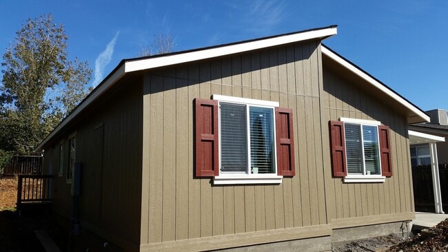 Building Photo - 267 Copper Crest Dr