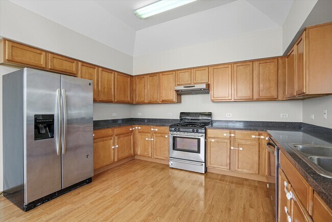 Building Photo - 16671 Liberty Cir