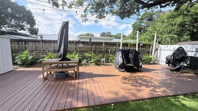 Building Photo - 433 NW 15th Way