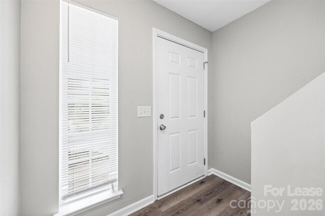 Building Photo - 5194 Brooktree Dr