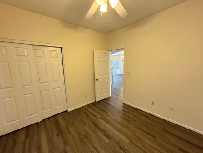 Building Photo - Awesome 3 Bedroom, 2 Bathroom 1 story home...