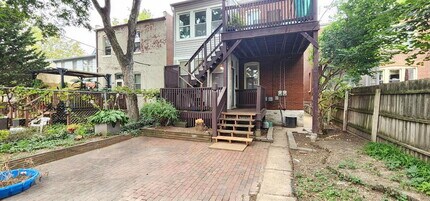 Building Photo - Tower Grove Park with Sun Porch & Private Yard
**Move In Special- 1/2 Off 1st Months Rent**